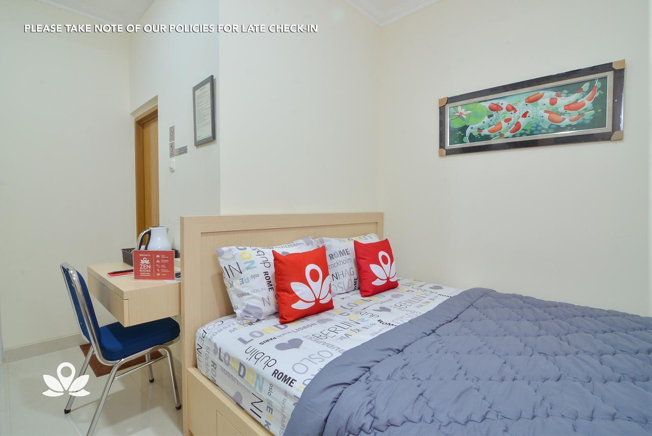 Zen Rooms Near Stasiun Sudirman Jacarta Exterior foto