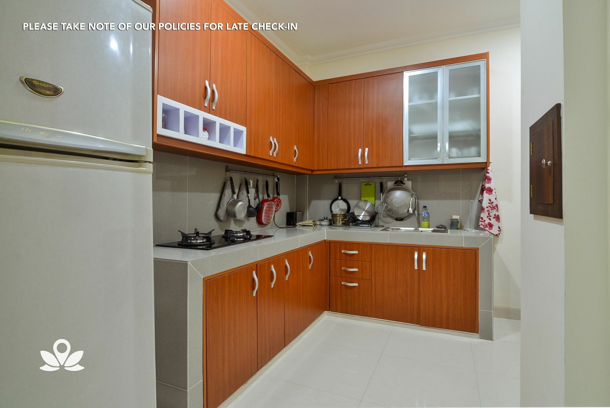 Zen Rooms Near Stasiun Sudirman Jacarta Exterior foto